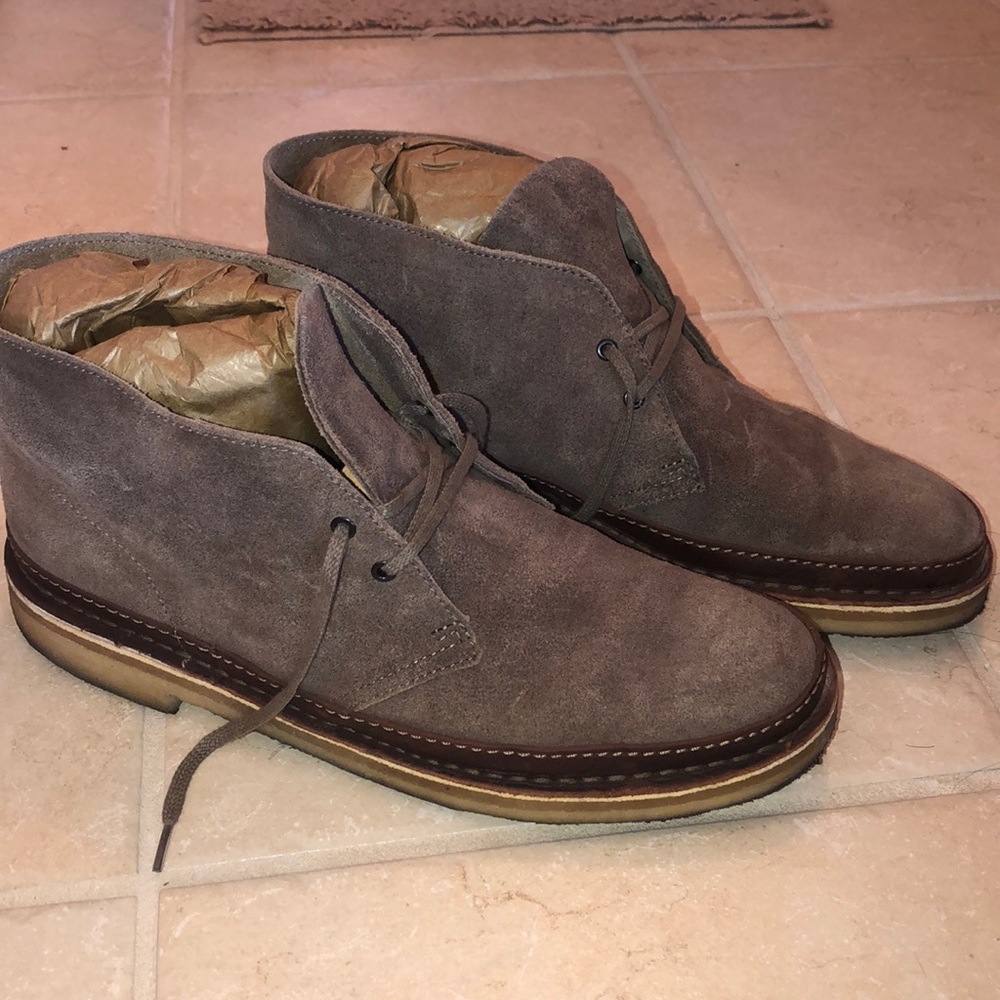 Clark’s Men’s Dessert Guard Taupe Suede